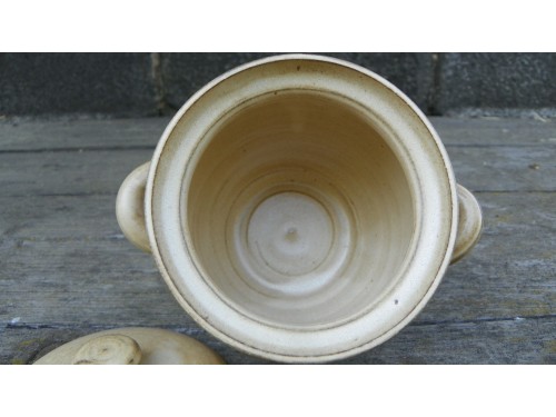 Doza s nápisem cibule.3 litry.