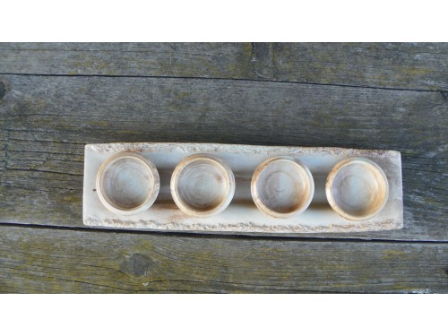 Svícen na čtyři svíce,rovný