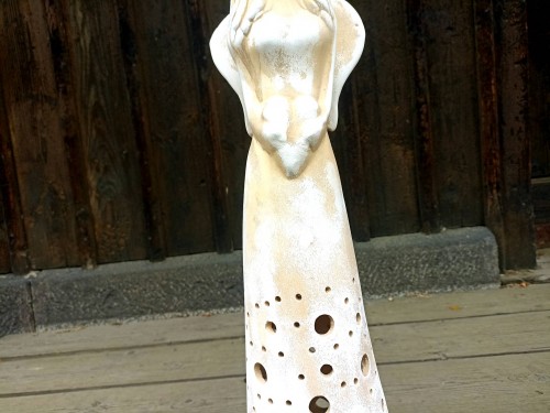 Anděl srdíčko v ruce.62cm